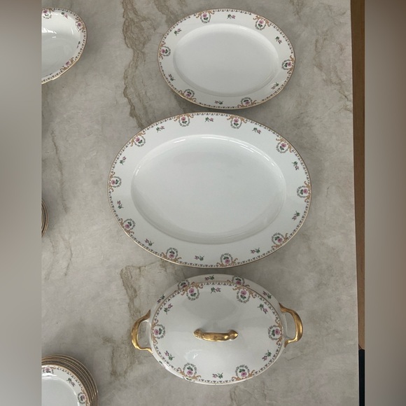 Vintage Limoges Rose Floral China 5 Piece Serveware Set - Picture 5 of 7